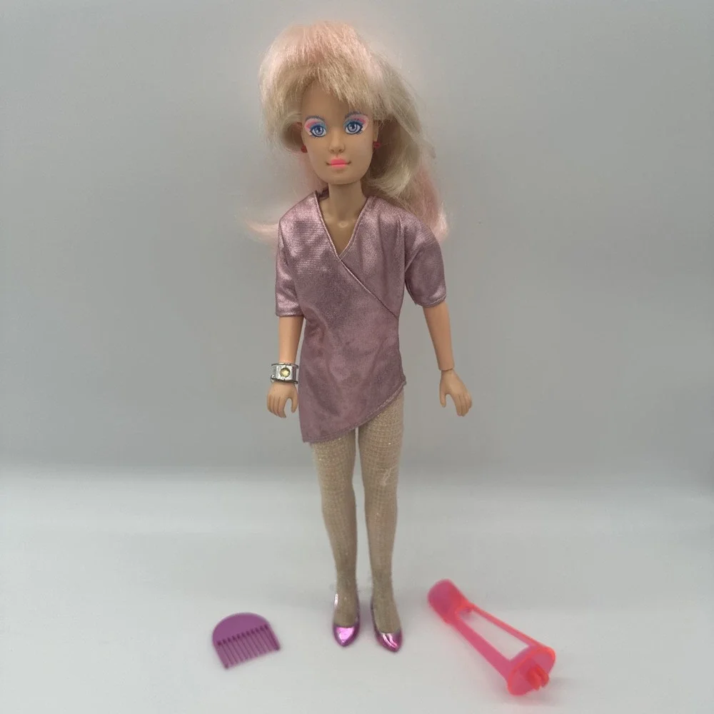Vintage Jem and the Holograms Jem Jerrica Doll Light Up Earrings Shoes Comb